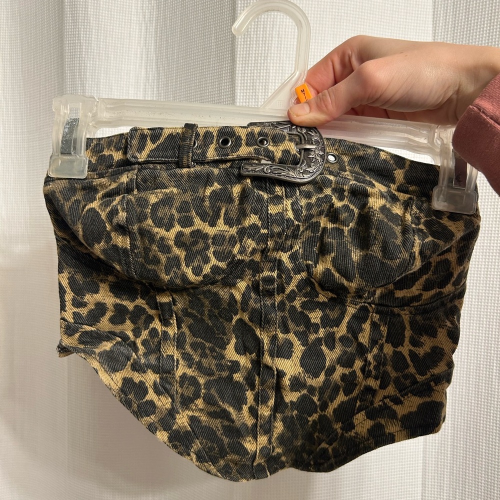 Fashion Nova Animal Print Strapless Crop Top